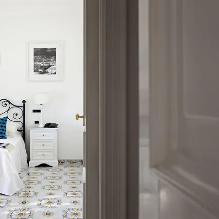 Canasta 4* Capri
