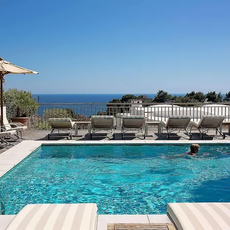 Canasta Hotel Capri