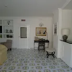Canasta Hotel Capri