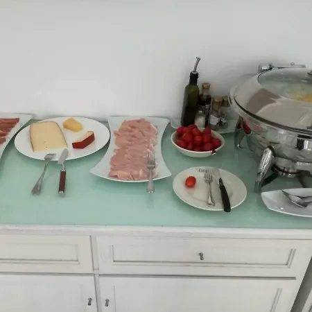 커내스터 4* 카프리