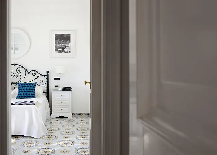 卡纳斯塔酒店 4* 卡普里