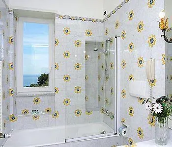 Canasta Hotel