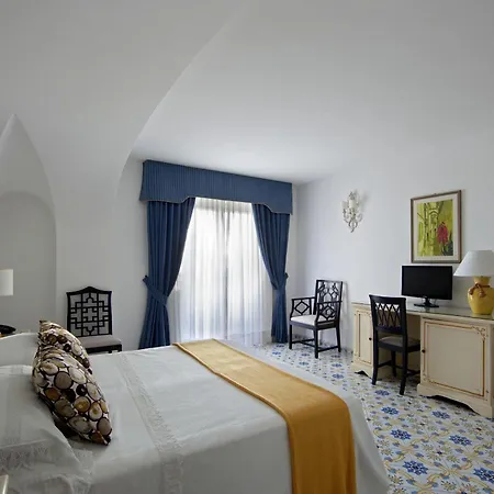 Hotel Canasta Capri