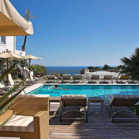 Canasta Hotel Capri