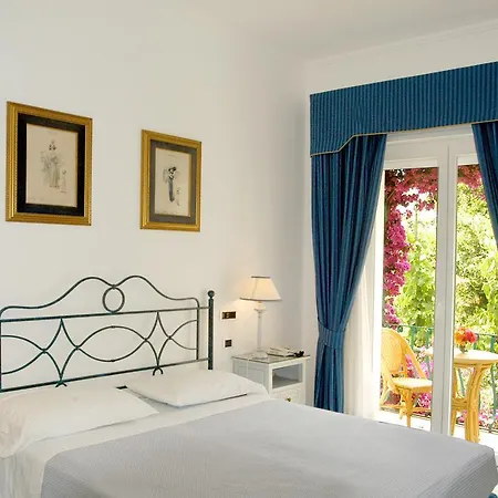 Canasta 4* Capri