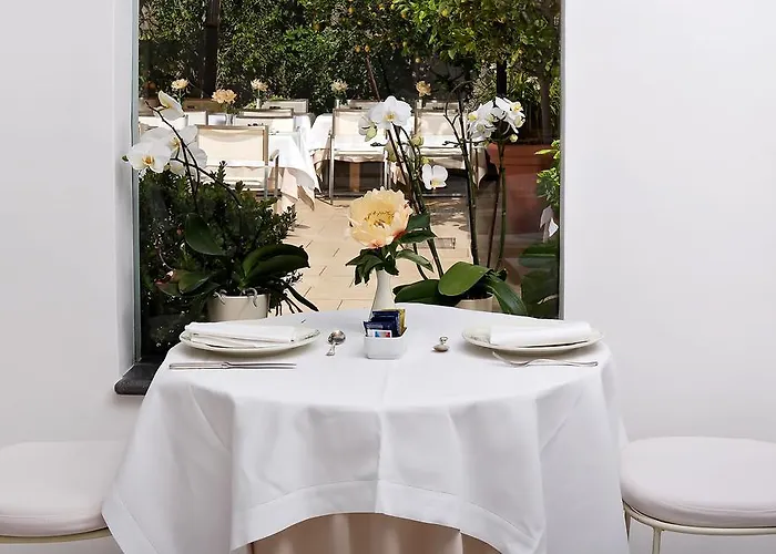 Canasta Hotell Capri