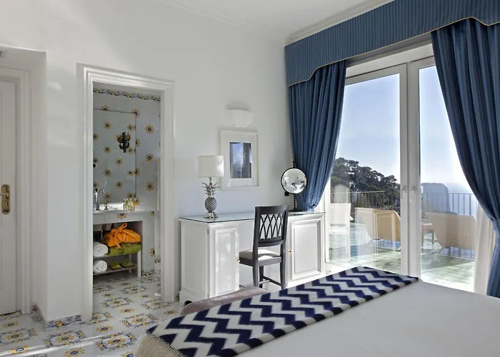 Hotell Canasta Capri