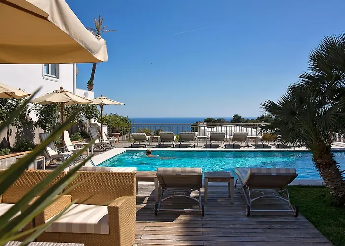 Canasta Hotell Capri